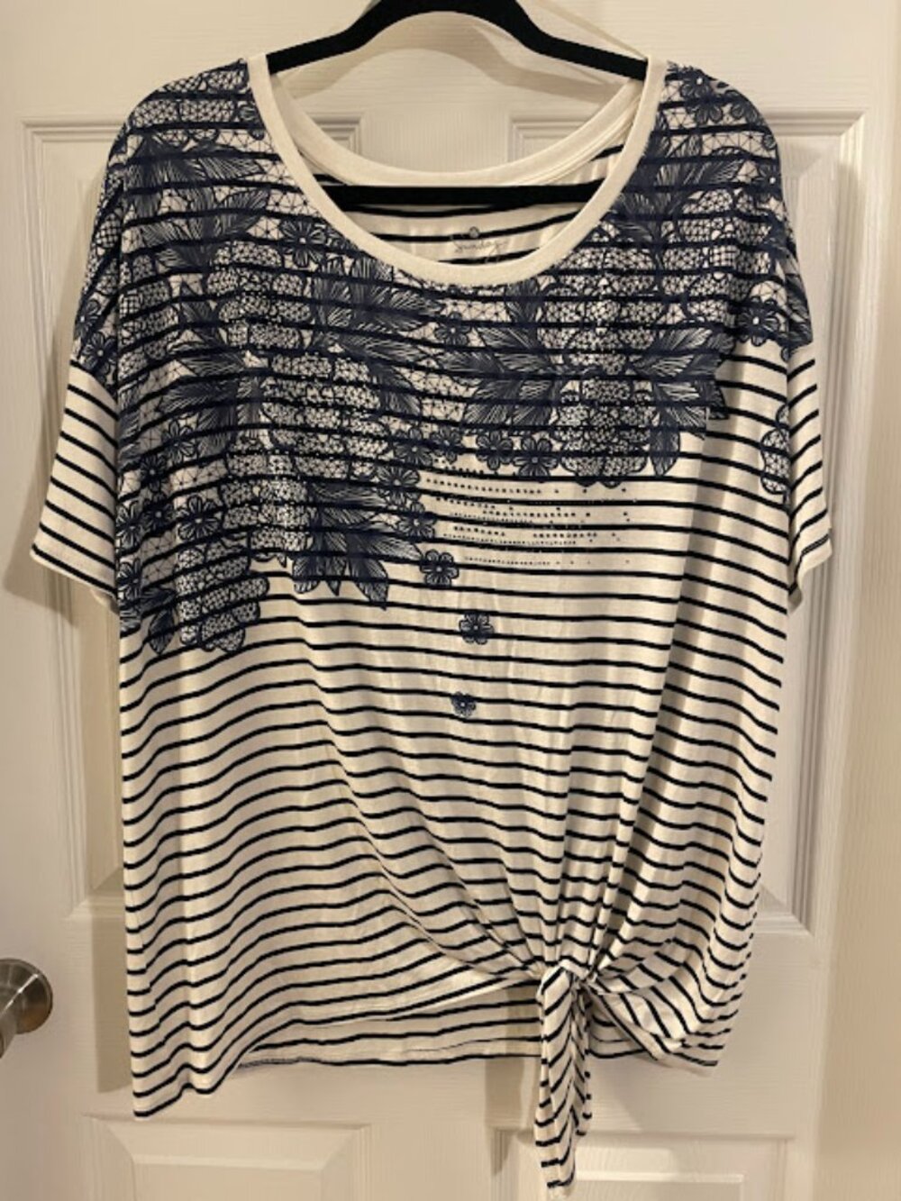 Dress Barn T shirt 2x